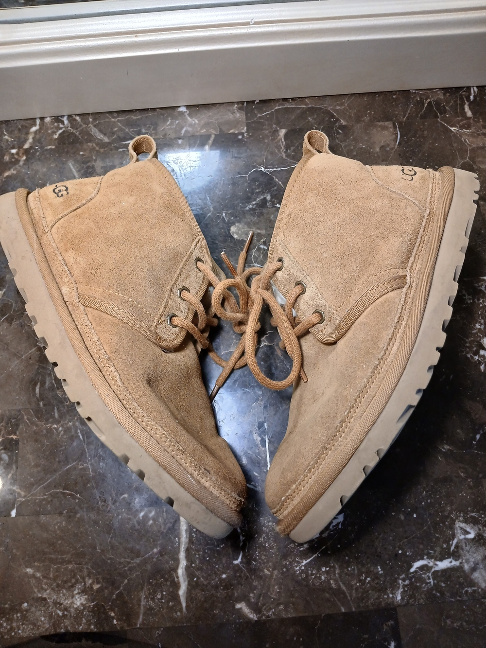 UGG Women's Suede Chukka Boot - Sand
